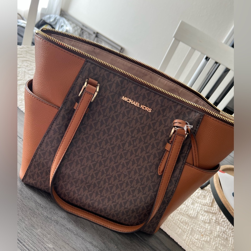 Michael Kors Shoulder Bag